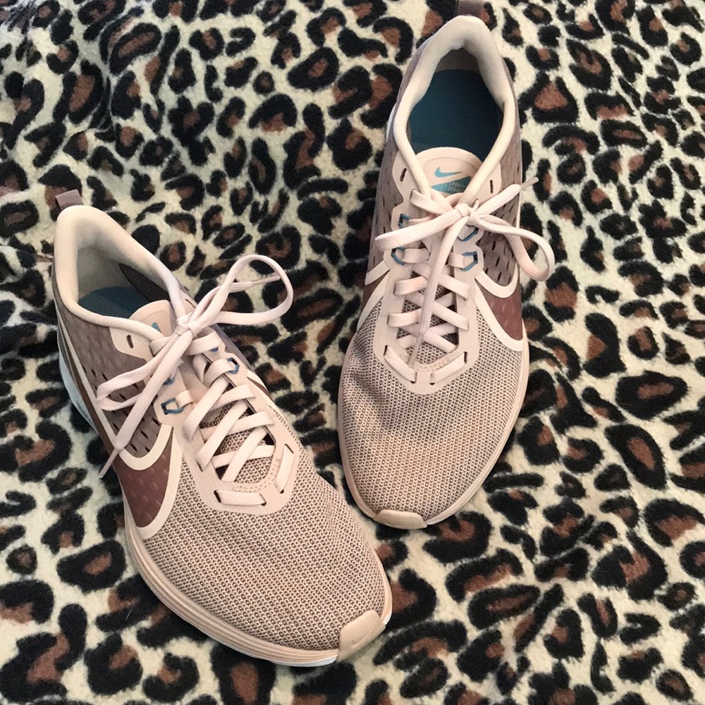 NEW Nike Zoom Strike running shoes
